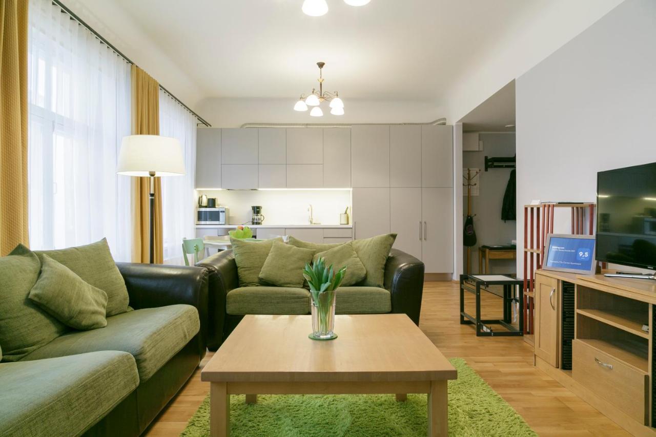 Saaresalu City Center Apartment Pärnu Buitenkant foto