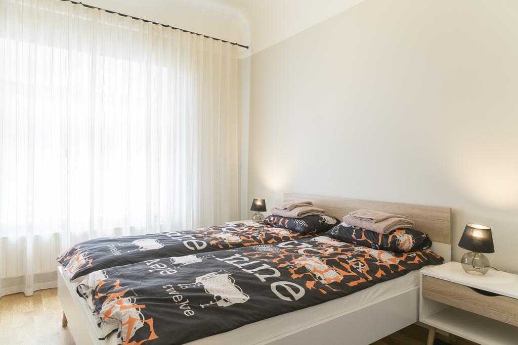 Saaresalu City Center Apartment Pärnu Buitenkant foto